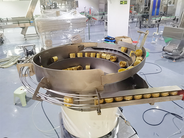 全自动真空旋盖机