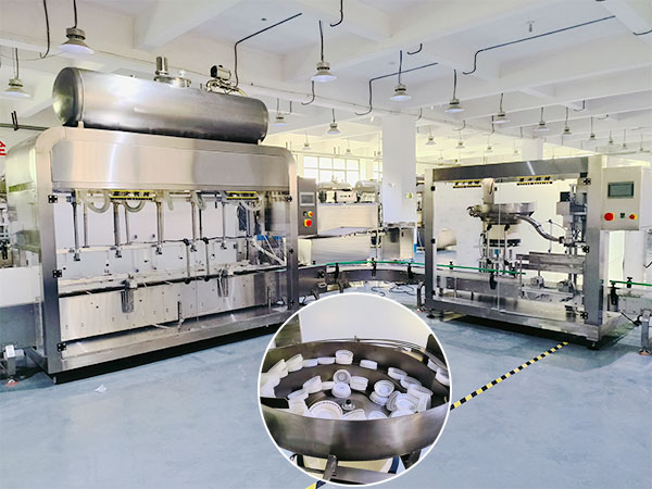 大型全自动旋盖机